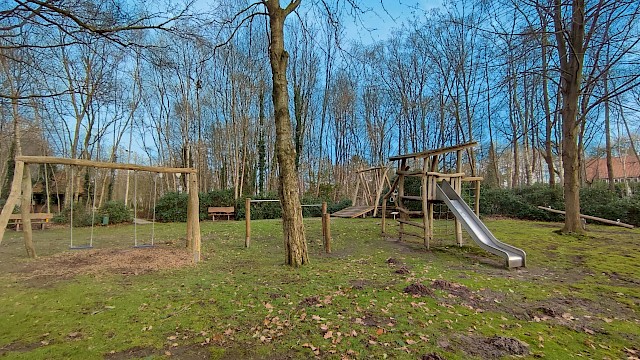 Spielplatz Saarländerweg / Korsorsstraße Freilichtbühne 1