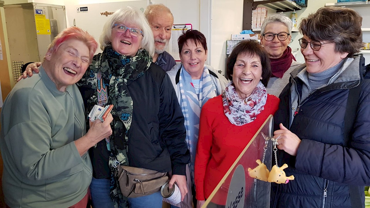 v. l.  Silvia, Andrea, Günter, Ada, Doris, Katrin und Ruth